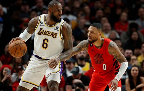 AYX-德国队不断突破！，詹姆斯连续五场比赛得分超过出色发挥赛场气氛高涨的简单介绍