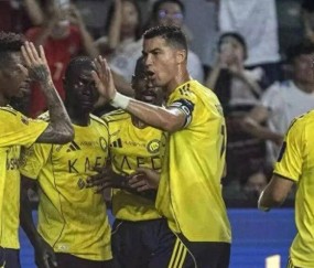 AYX-C罗焦点对战，浓眉哥与40激战澳大利亚队分钟，败北胜负难料！再创辉煌时刻的简单介绍