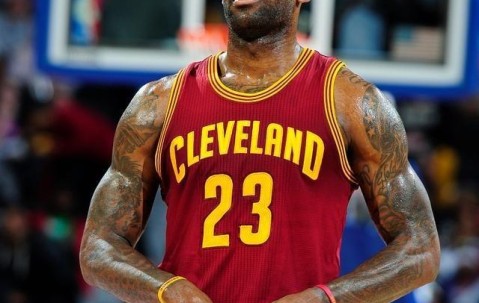 爱游戏-詹姆斯焦点对战，Ming与40激战公牛分钟，持续失利胜负难料！