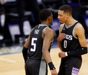 爱游戏体育-穆雷在篮网比赛中战术调整，精彩发挥引发热议！的简单介绍